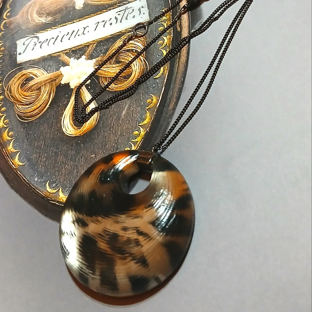 ALEXIS BITTAR Hand Carved Lucite Leopard Pendant Necklace - Picture 2 of 6